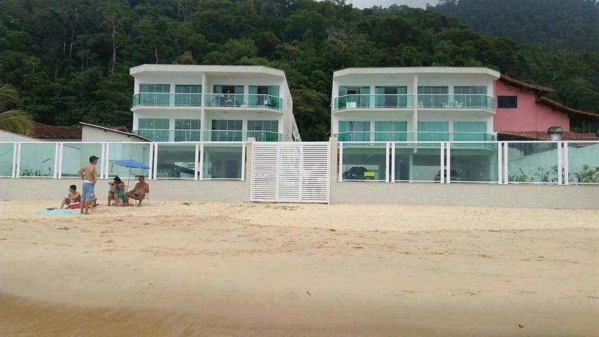 Casas e apartamentos de temporada para 8 pessoas, com piscina e jardim e ainda sauna and vista em Angra dos Reis