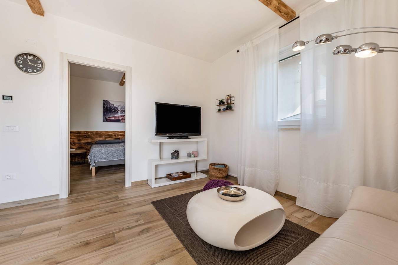 Apartamento entero, Apartamento 'Ai Colli country view apartment' con terraza privada y Wi-Fi in Costermano, Montañas Garda