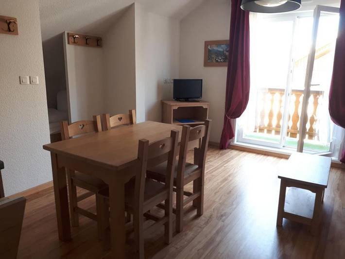 Gîte pour 4 personnes, avec vue et balcon à Villar-d'Arêne - 2