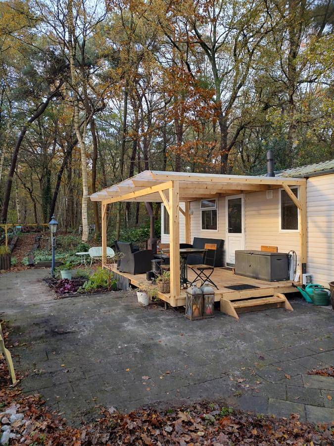 Ferienhaus für 4 Personen, mit Terrasse und Garten sowie Kinderpool und Pool