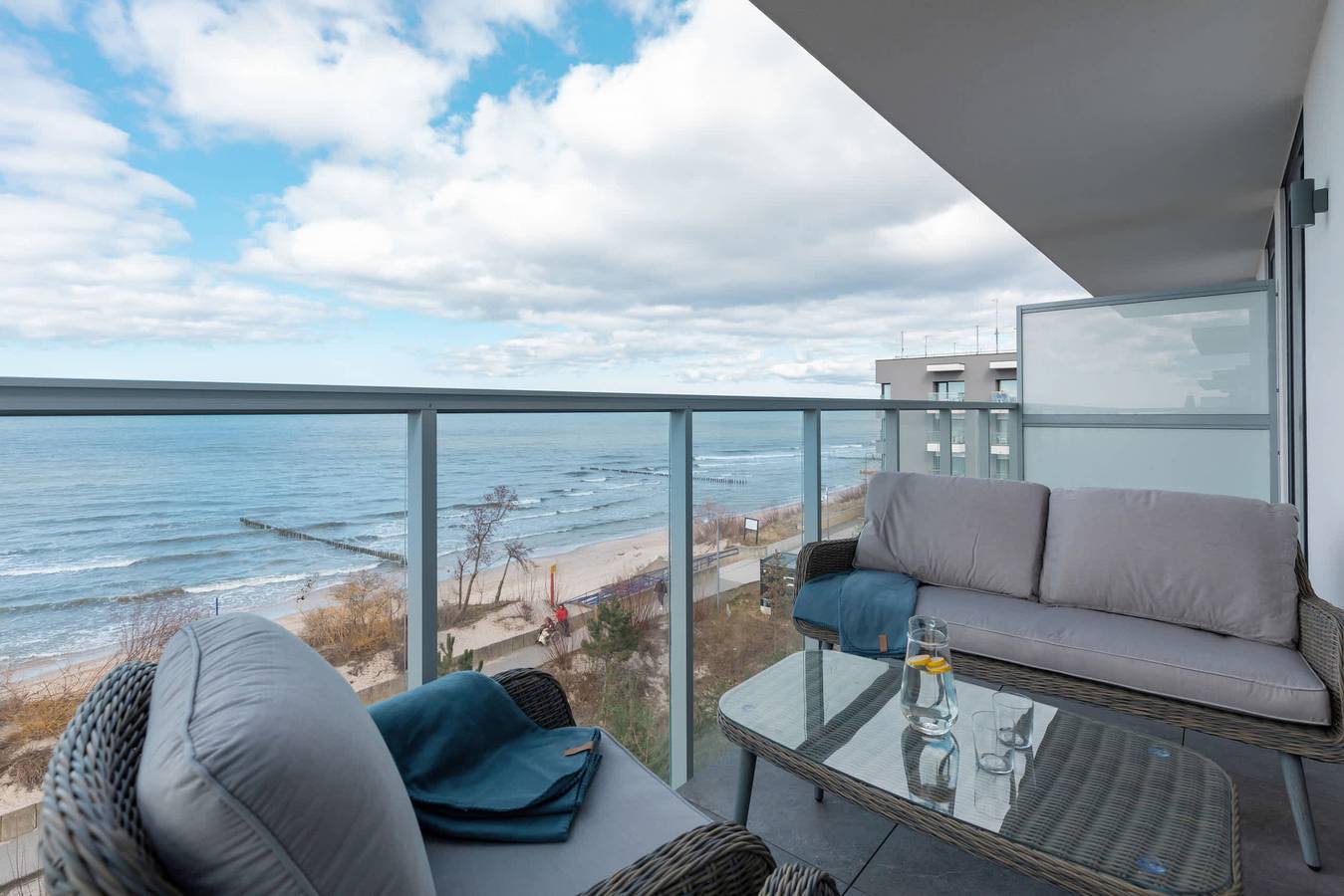 Ganze Wohnung, Air-conditioned Apartment | View of the Sea from the Balcony, by the Beach in Mielno, Powiat Koszaliński