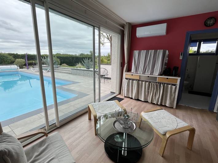 Location de vacances pour 2 personnes, avec terrasse ainsi que jardin et piscine dans Haute-Garonne - 2