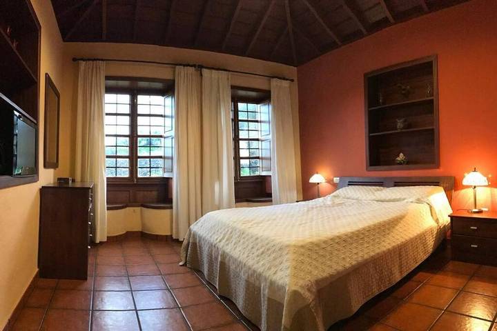 Casa rural para 4 personas, con terraza además de vistas y jardín en Breña Baja - 2