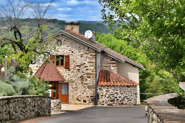 Gîte pour 10 personnes, avec Balcon et Jardin