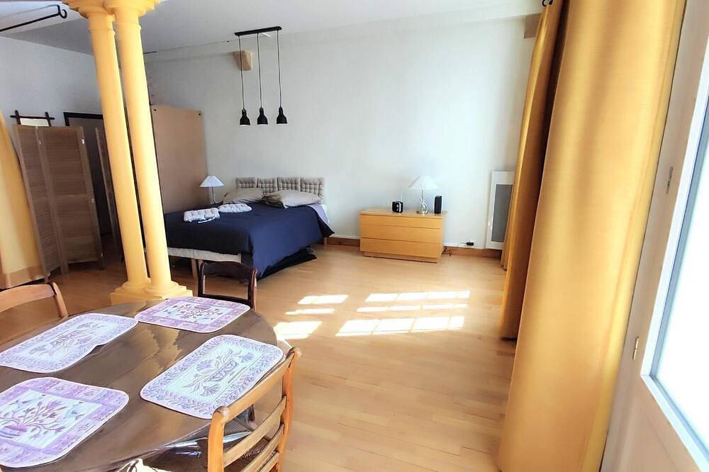 Ganze Wohnung, Ribald Ducal - Charleville Mezieres in Charleville-Mézières, Ardennen