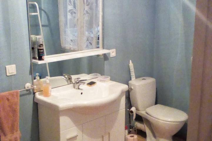 Gîte pour 5 personnes, avec jardin à Marcenat - 4