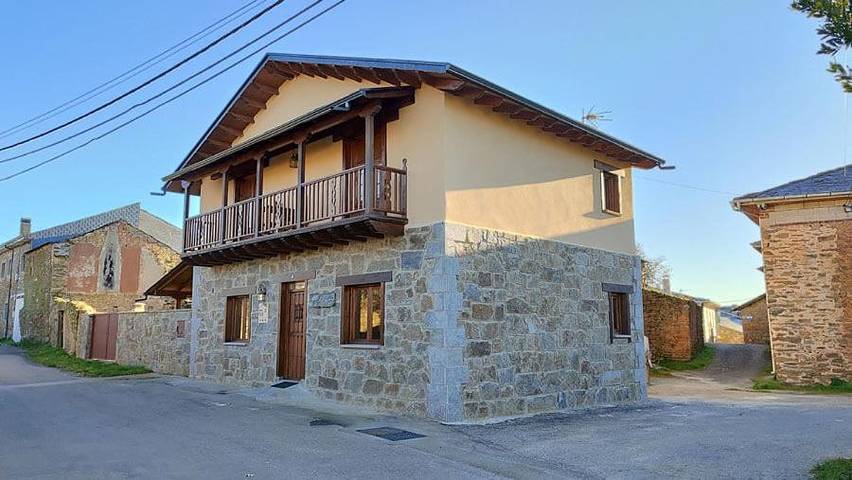 Casa de vacaciones para 6 personas, con vistas y jardín, Se admiten mascotas en Sanabria (Zamora) - 2