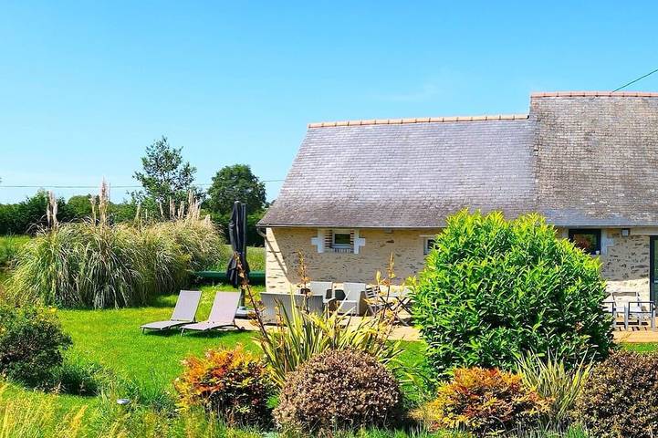 Gîte pour 7 personnes, avec Terrasse et Jardin