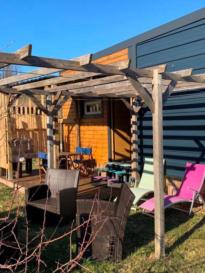 Location de vacances pour 3 personnes, avec jardin ainsi que vue et piscine à Dun (toponyme) - 2