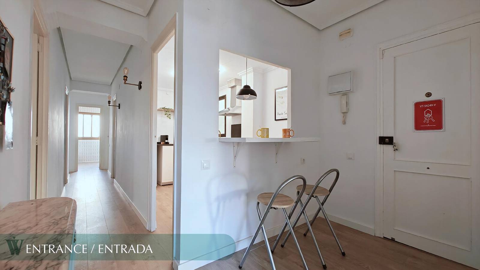 Ganze Wohnung, Ferienwohnung für 9 Personen mit Balkon in Port de Sagunt, Sagunto