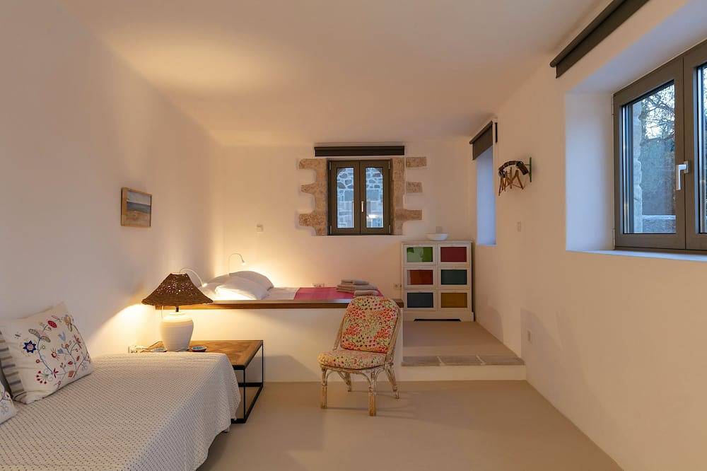Secret Garden Cottage - Serene & Private in Aegina