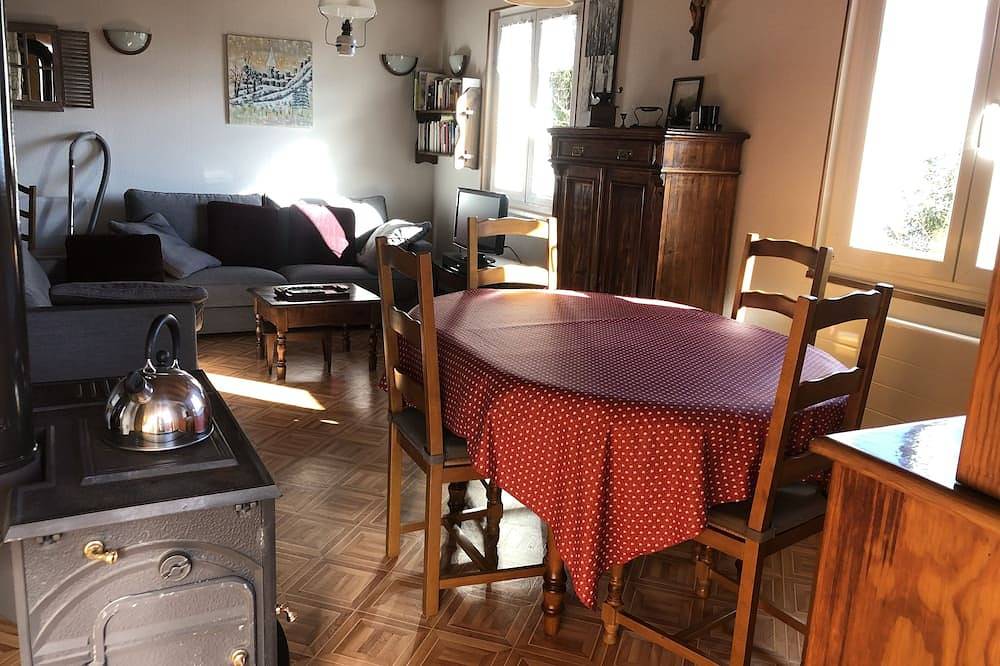 Linthal, individueel chalet met veranda gelegen in de bergen op 1050 meter boven zeeniveau in Linthal, Parc naturel régional des Ballons des Vosges