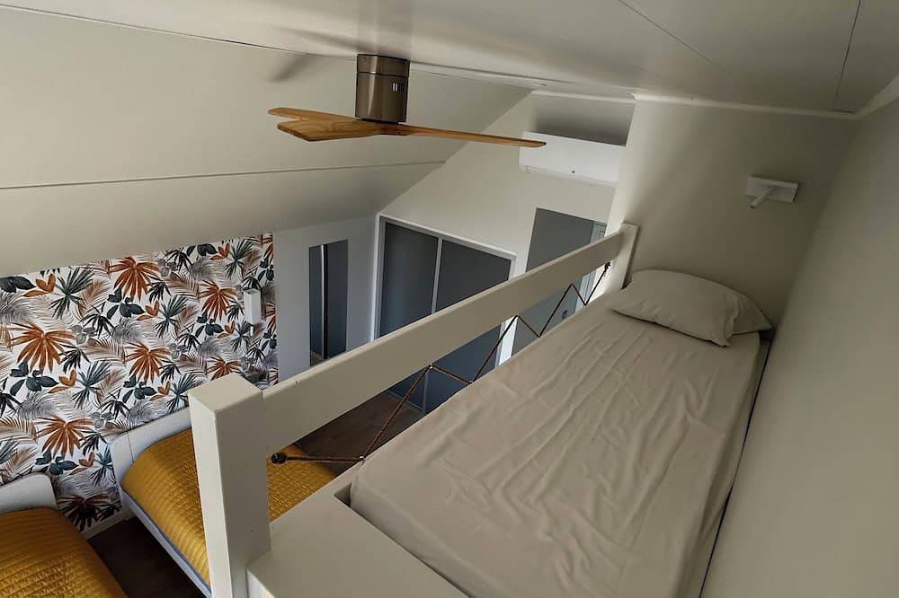 Appartement entier, T3 Duplex - rénové en 2024 - Front de mer avec grande terrasse, vue sur la mer in Canale-di-Verde, Arrondissement de Corte