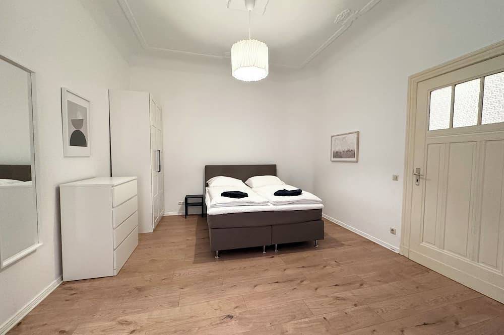 Ganze Wohnung, Charlottenburger Schloss Kiez an der Spree 3 Sz in Charlottenburg Berlin, Berlin