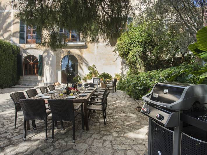 Villa pour 12 personnes, avec terrasse et piscine, adapté aux familles - 1