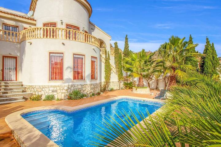 Ferienhaus für 8 Personen, mit Garten und Terrasse in Ciudad Quesada