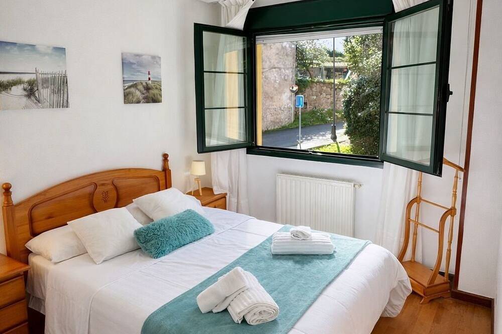 Ganze Wohnung, Bright apartment in Llanes near downtown and beaches in Llanes, Costa Verde (Spanien)