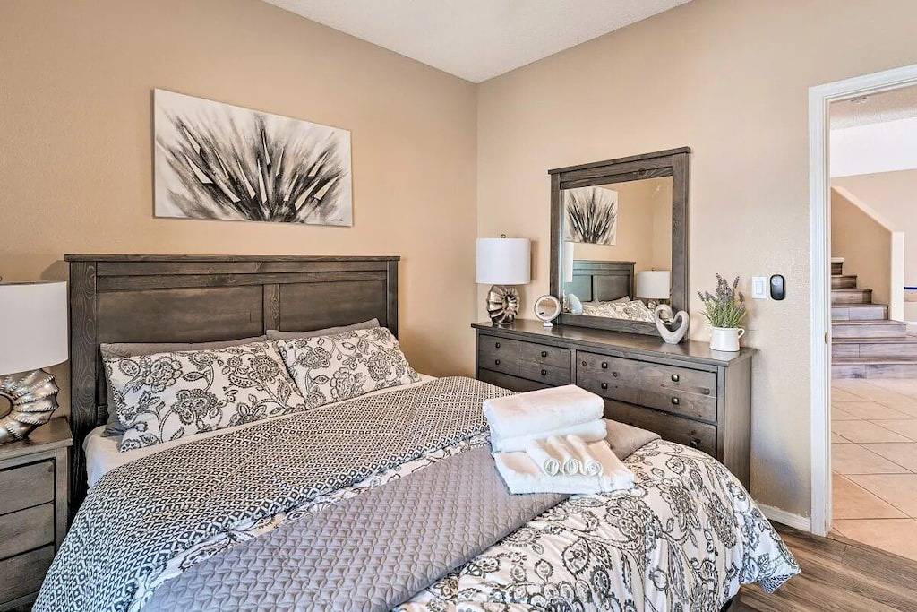 Family Fun House with Hot Tub, Grill and Games in North Las Vegas, Nevada