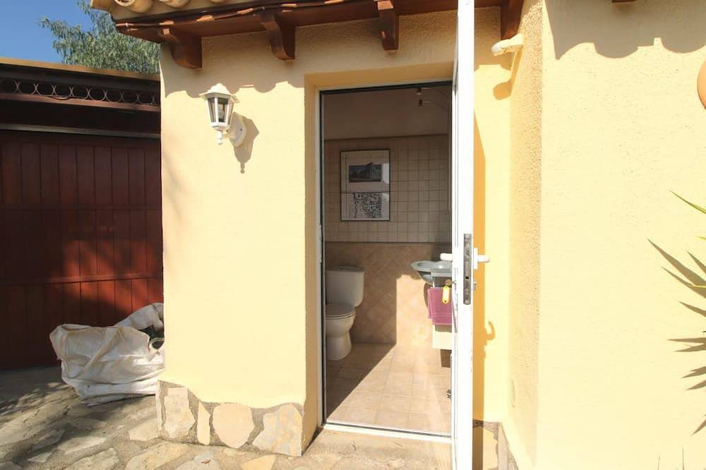 Oasis with swimming pool - jacuzzi - terrace with pergola in Adsubia, Alicante Inland