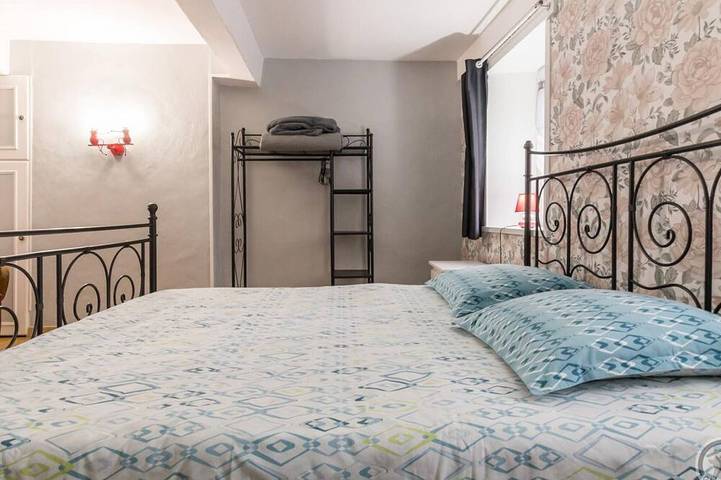 Gîte pour 6 personnes, avec terrasse, animaux acceptés à Le Vast - 3