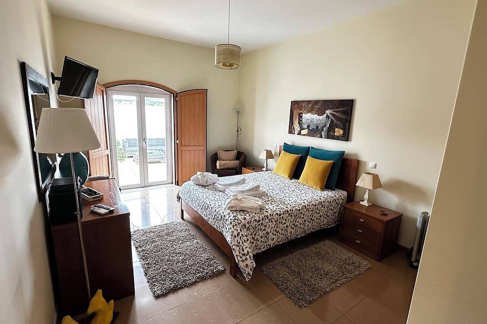 Apartamento entero, \"Luz House\" encantador apartamento con jacuzzi in Freguesia da Luz de Tavira, Ria Formosa