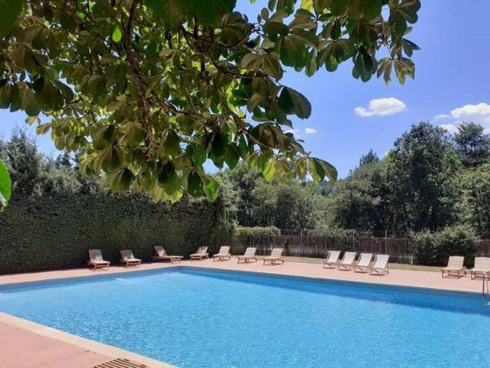 Hôtel pour 2 personnes, avec jardin et vue ainsi que piscine et terrasse