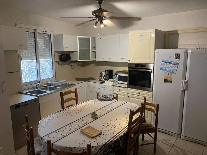 Location de vacances pour 6 personnes, avec jardin et vue à Brouilla