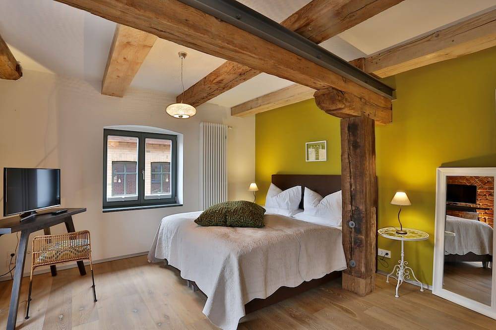 Ferienhaus-Feeling im Herzen der Altstadt - 180 m2 über 2 Etagen, 3 Sz, Kamin in Ozeaneum Stralsund, Stralsund