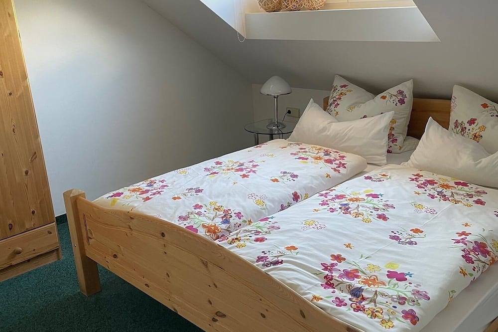 Ganze Wohnung, Ferienwohnung auf dem Weinhof | Mitten in den Weinbergen und Stadt nah in Stuttgart, Stuttgart Region