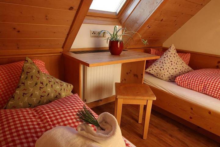 Waldhütte Seinerzeit - Almdorf Tonnerhütte in Mühlen, Lavanttaler Alpen