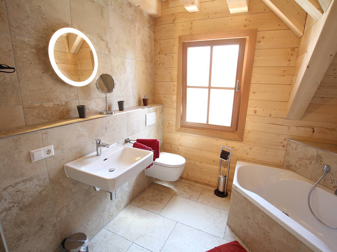 Ganze Wohnung, Lärche in Großerlach, Rems-Murr-Kreis