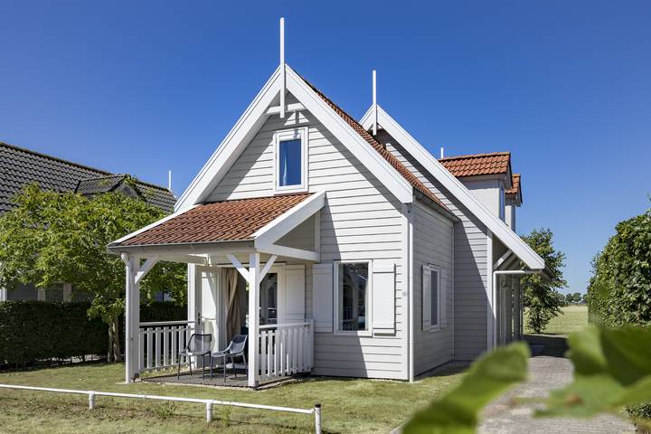Ferienhaus für 6 Personen, mit Balkon/Terrasse und Sauna sowie Terrasse in Bruinisse