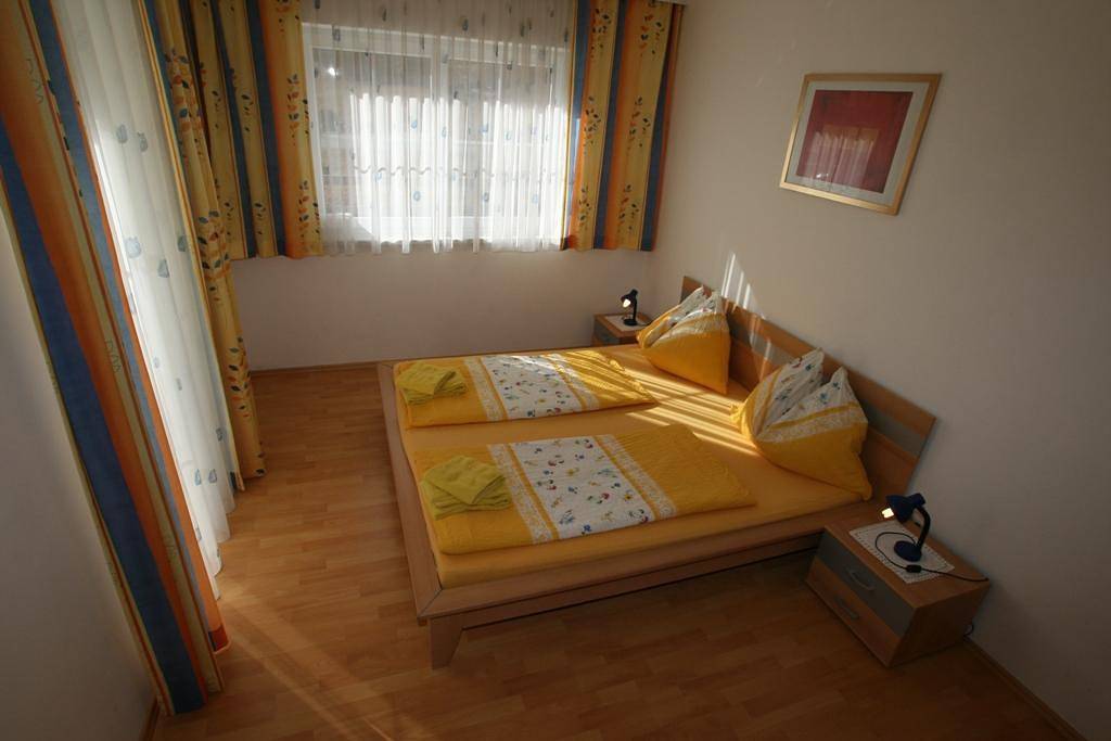 Ganze Ferienwohnung, Appartement 5 mit Balkon oder Terrasse in Flattach, Oberkärnten
