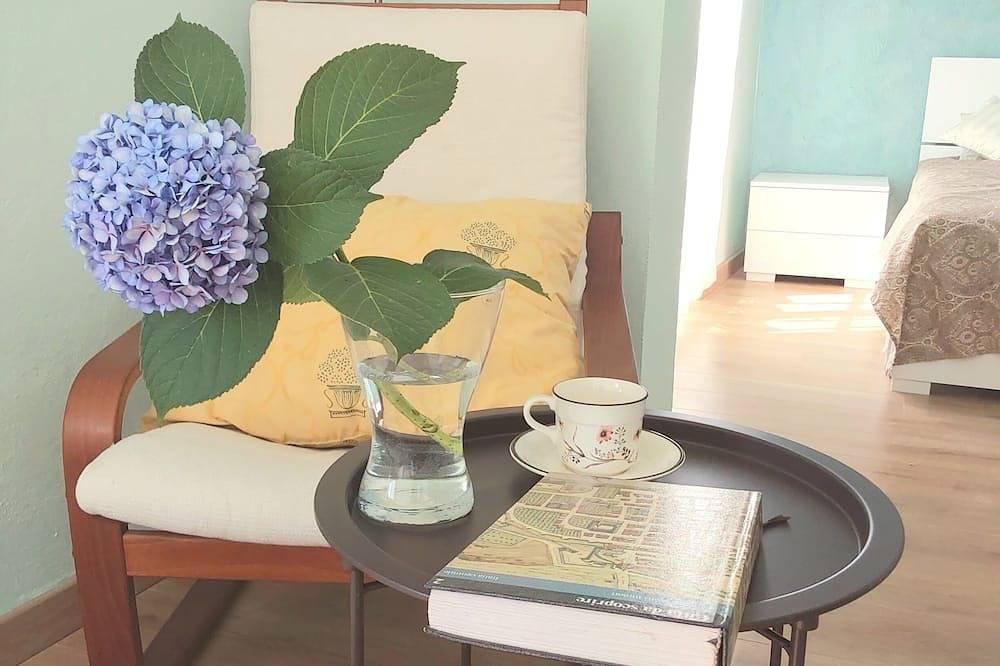 Ganze Wohnung, 2-Zimmer-Wohnung mit 3 Balkonen und fantastischer Seesicht in Cannero, Cannero Riviera