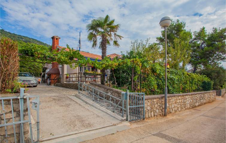 Ferienwohnung für 5 Personen, mit Terrasse, mit Haustier auf Cres - 4