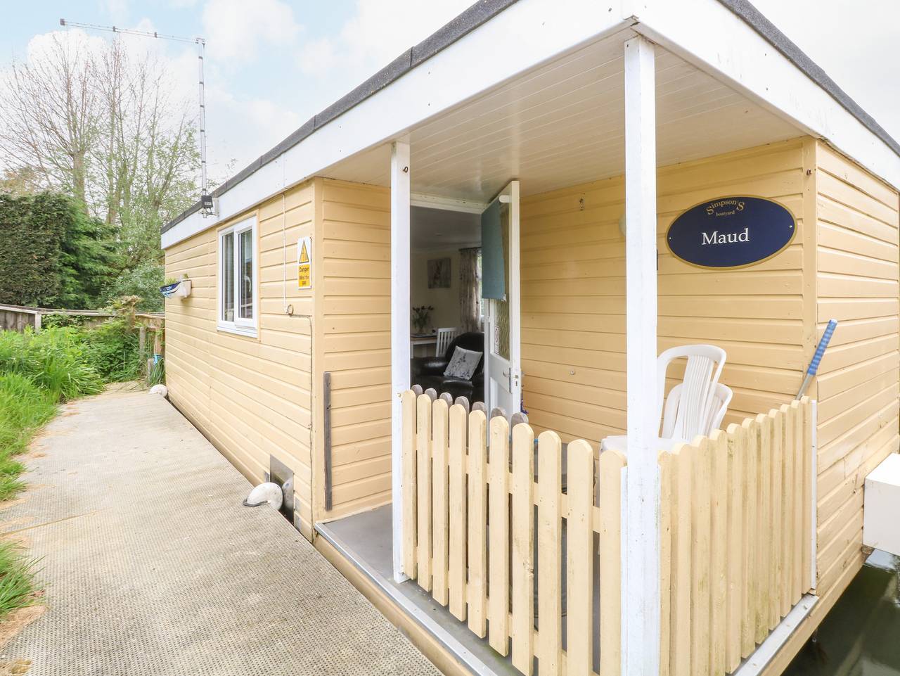 Log Cabin for 2 People in Stalham, Norfolk