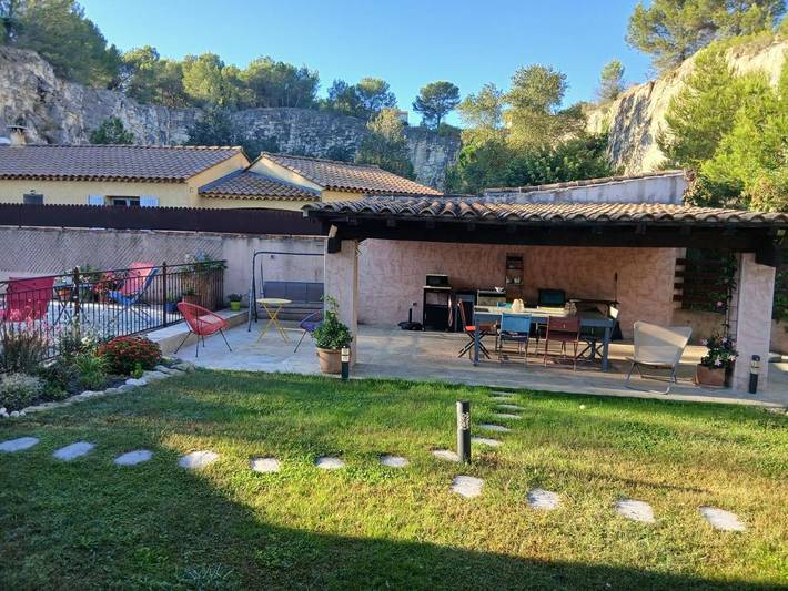 Chambre d’hôte pour 2 personnes, avec jardin ainsi que vue et piscine à Beaucaire - 4