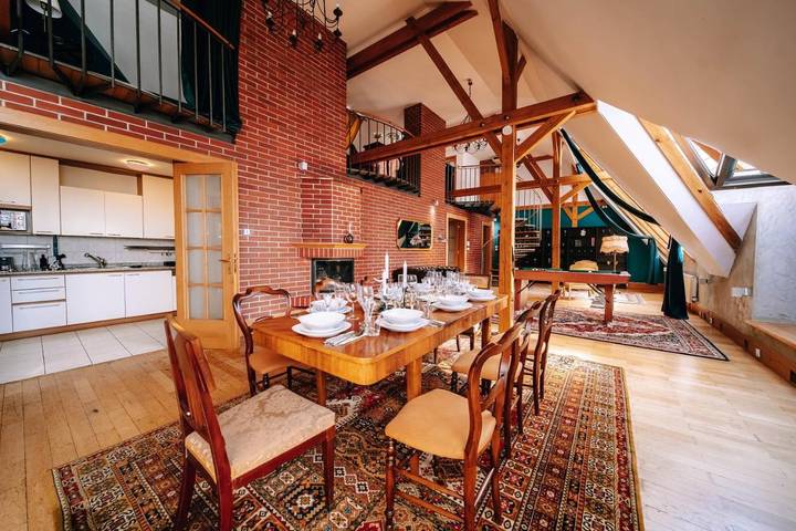 Ferienwohnung für 8 Personen, mit Balkon und Terrasse sowie Ausblick in Josefstadt