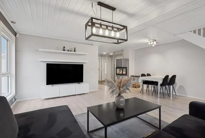 Ferienhaus für 7 Personen, mit Ausblick und Seeblick sowie Garten - 1