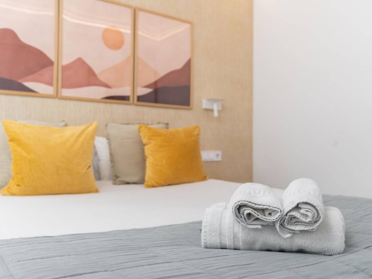 Entire vacation apartment, Monkó Salomé Hills Joan Miró in Torremolinos Centre, Torremolinos