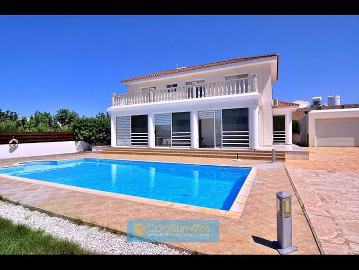 Holiday rental for 7 people, with balcony in Coral Bay (Cyprus)