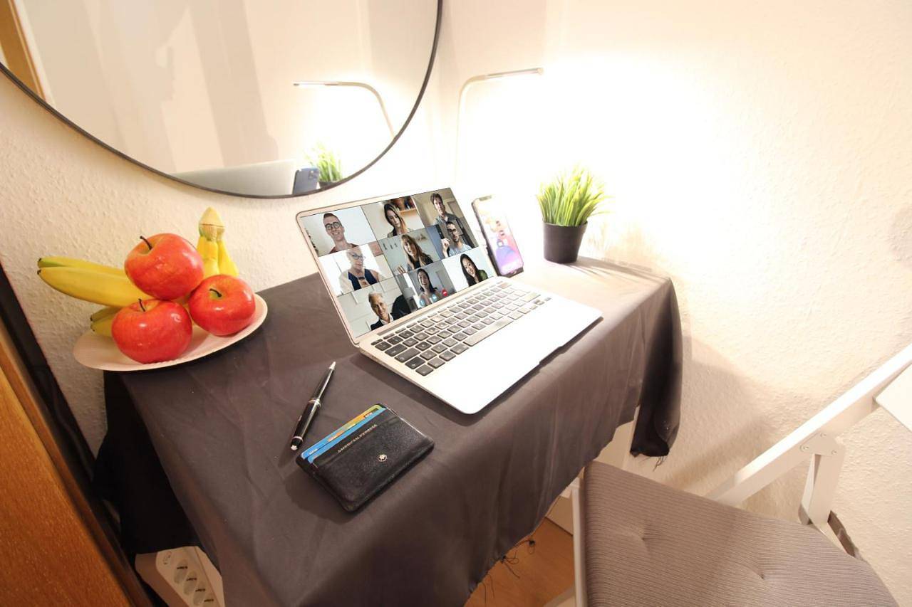 Hotel Ulm Zentrum - Komplettes Zimmer, Hochbett, Android Tv & eigenem Bad - perfekt für Familien & Gruppen in Ulm (Baden-Württemberg), Zwaben