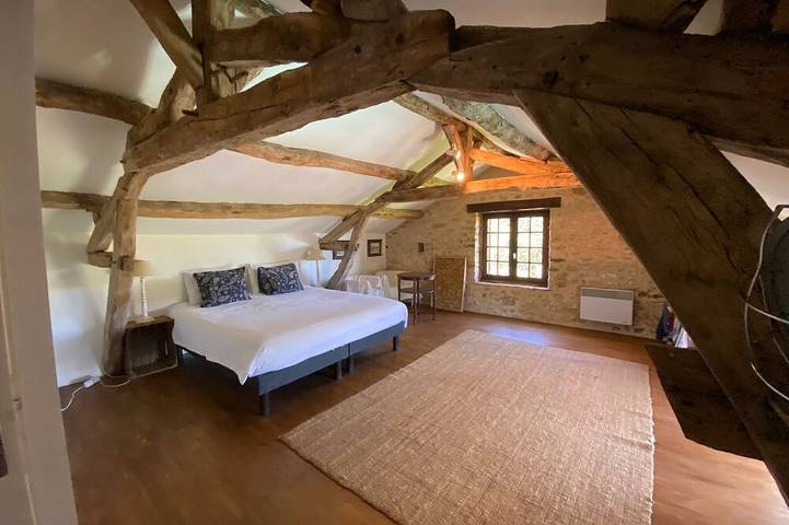 Gîte pour 8 personnes, avec piscine et terrasse à Sainte-Foy-de-Longas - 2