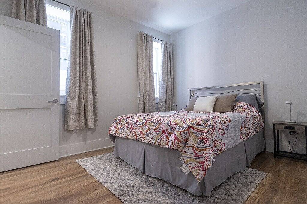 Ganze Wohnung, Spacious, Dwnt/Otr condo. minutes walk to the Reds/Bengals stadiums & more!! in Cincinnati, Hamilton County (OH)