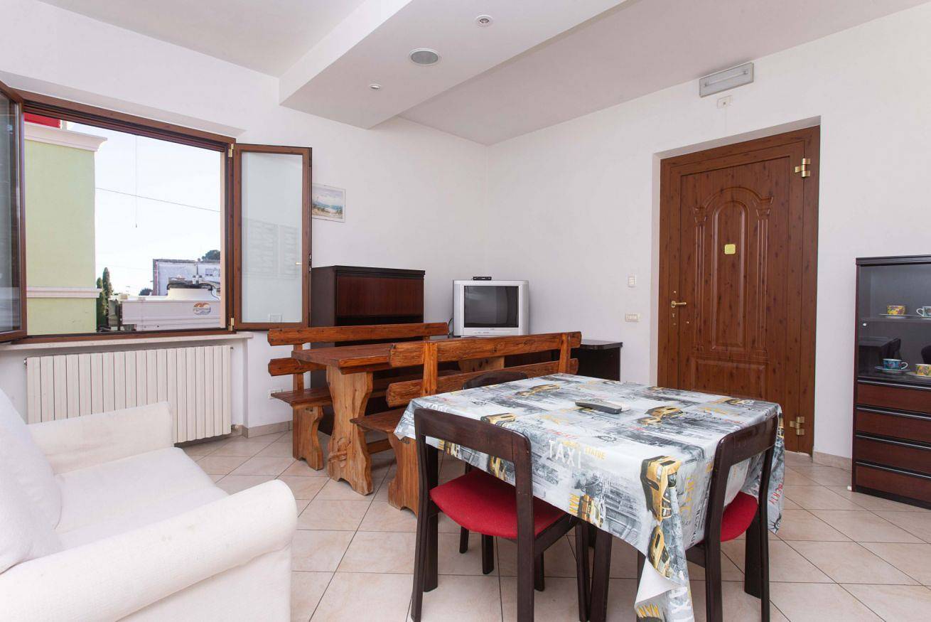 Apartamento entero, N044 - Numana, new three-room apartment with terrace and a/c in Numana, Riviera del Conero