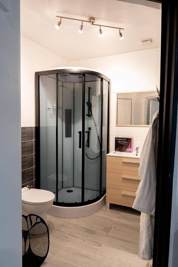 Gîte pour 4 personnes, avec jardin et jacuzzi à Rousson - 4