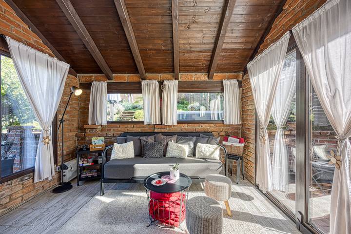 Romantic Haven with Hot Tub in Varazdin