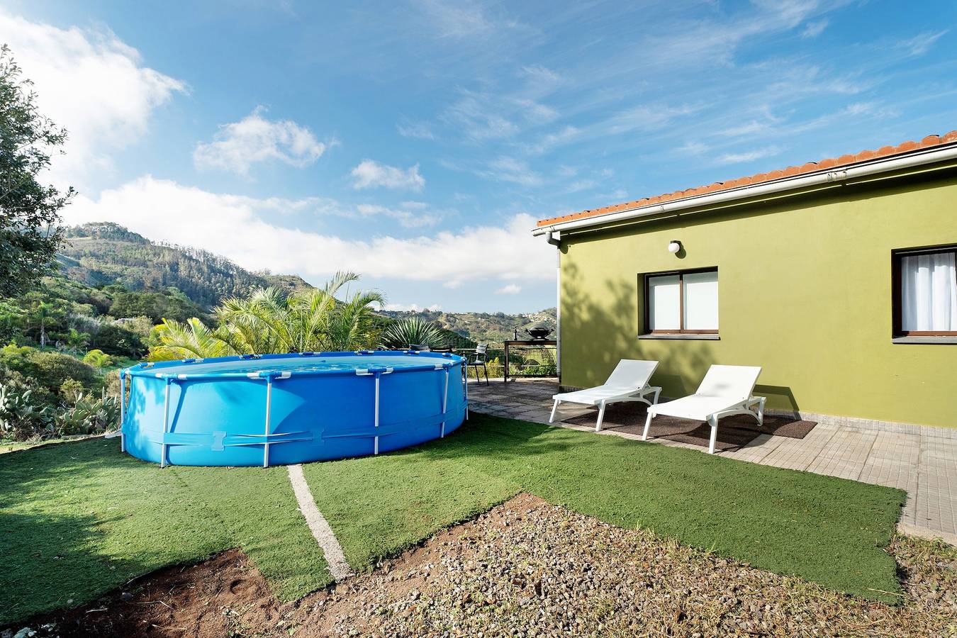 Appartement entier, Appartement de vacances 'Casa Lomo El Aire Brezo' avec vue sur la mer, piscine partagée et Wi-Fi in San Cristóbal de La Laguna, Tenerife du Nord