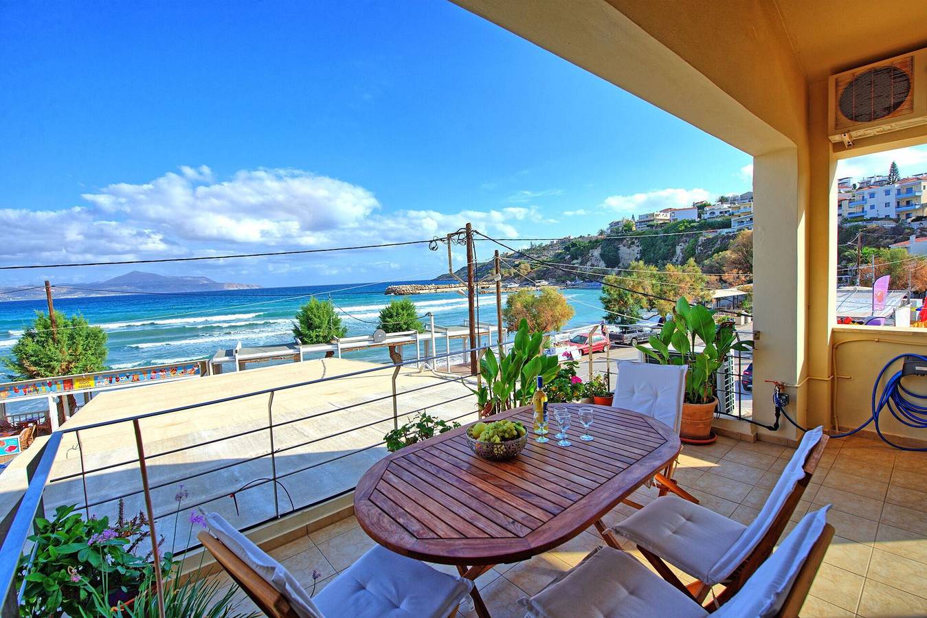 Ganze Ferienwohnung, Ferienwohnung für 6 Personen mit Terrasse in Almyrida, Vamos