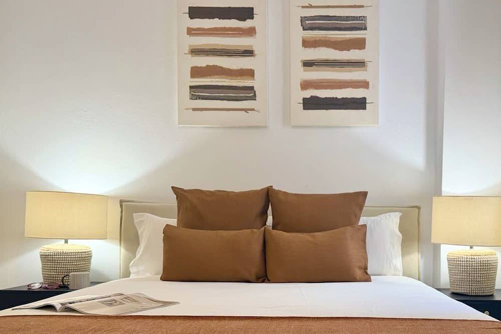 Entire apartment, Canaryislandshost l Orilla I in Famara Beach, Teguise